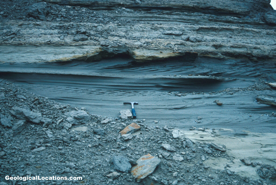 Cross bedding and planar beds